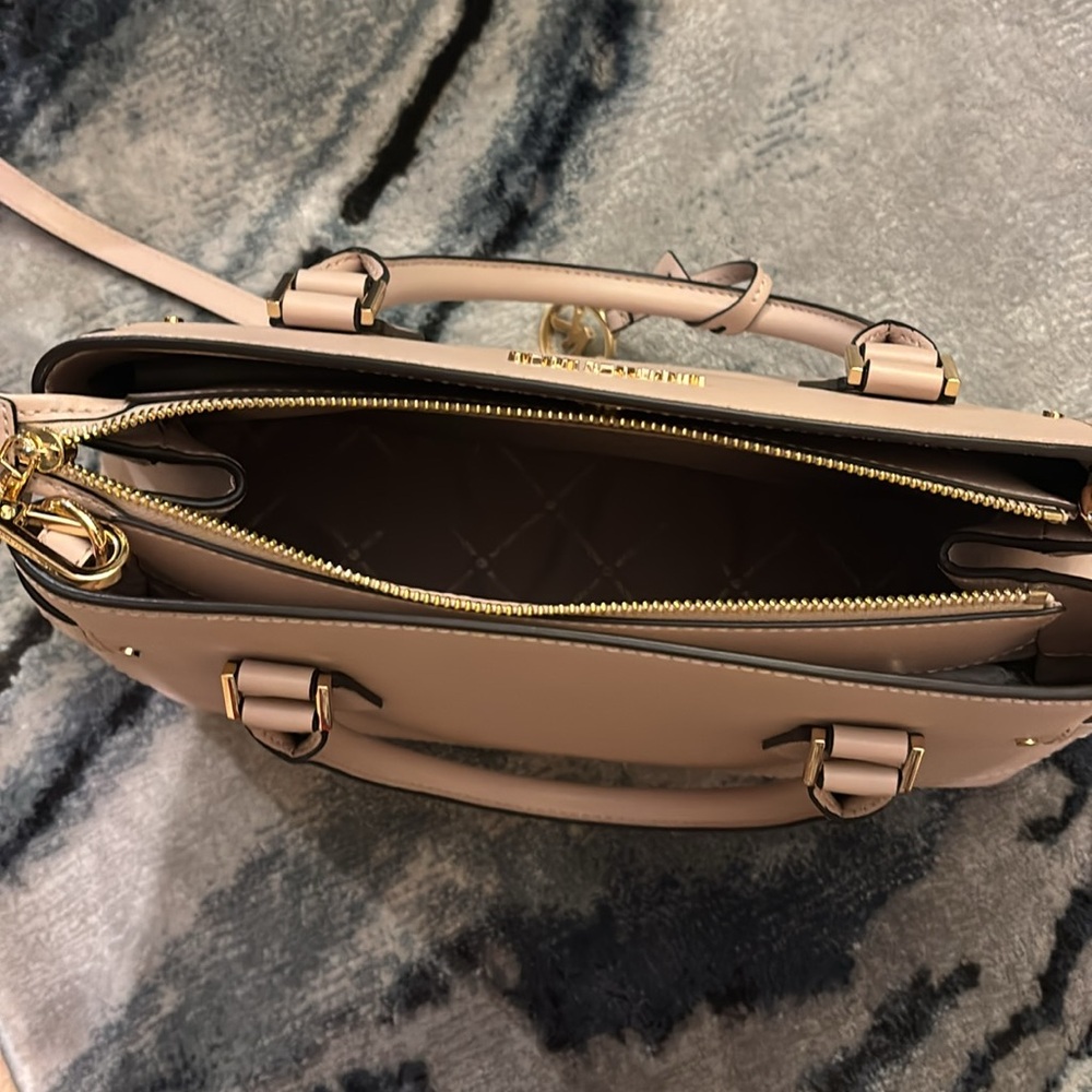 Brand🆕😍🔥😍 MICHAEL KORS bag - Picture 7 of 17